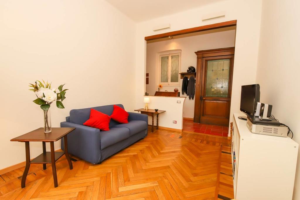 Altido Apt For 3 With Rooftop Balcony And Lovely Cityview Genoa Bagian luar foto
