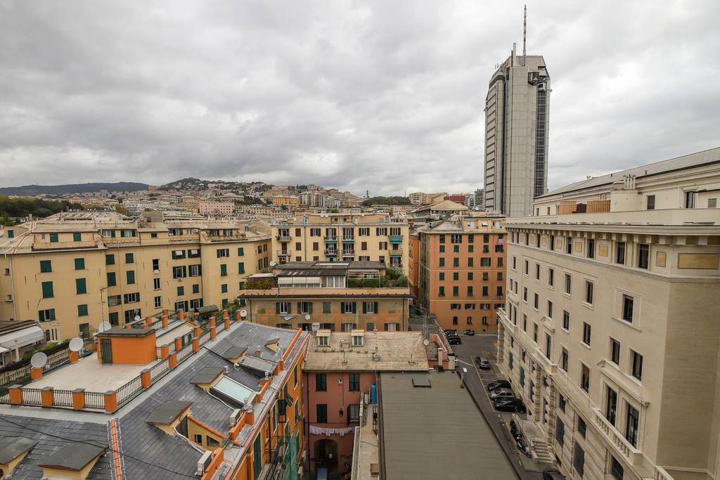 Altido Apt For 3 With Rooftop Balcony And Lovely Cityview Genoa Bagian luar foto