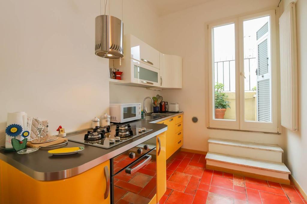 Altido Apt For 3 With Rooftop Balcony And Lovely Cityview Genoa Bagian luar foto